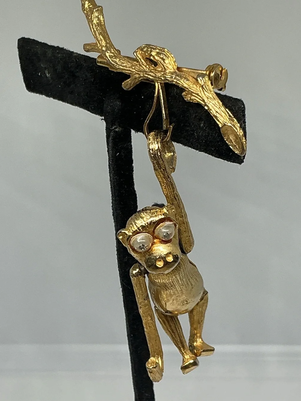 Vintage Adorable Pan Articulated Monkey Brooch
